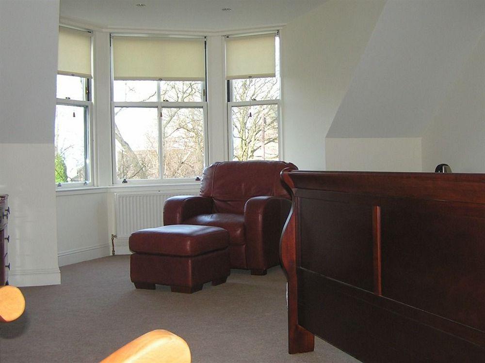 Ashtree House Hotel, Glasgow Airport & Paisley Bagian luar foto